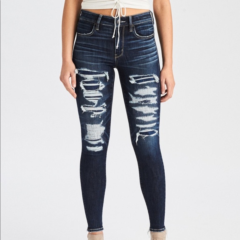 American Eagle High-Waisted Jeans- Mad Mess